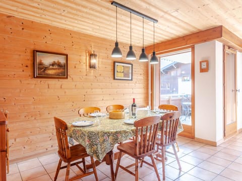 Charmant T4 à Morzine, proche centre et remontées, idéal pour 8 pers., garage inclus - FR-1-754-13 Apartment in Les Gets