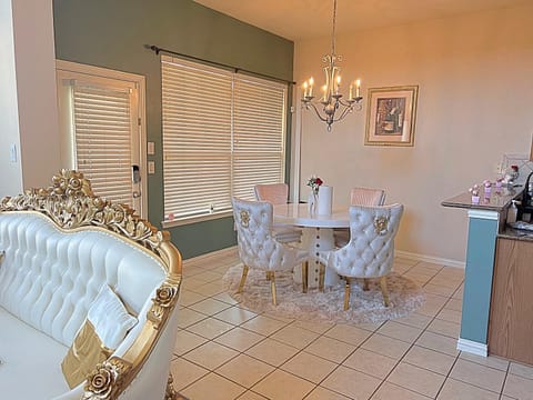 Cozy luxury home Vacation rental in Mansfield