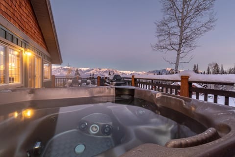 Hot Tub, Hot Tub