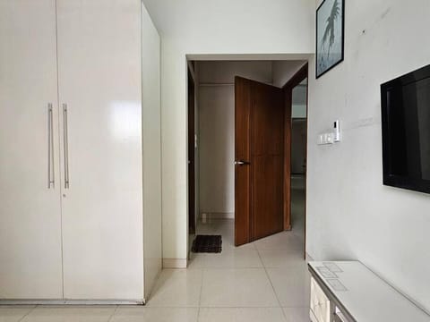 Vintage GreyRoom - Family Stay Apartment in Dhaka