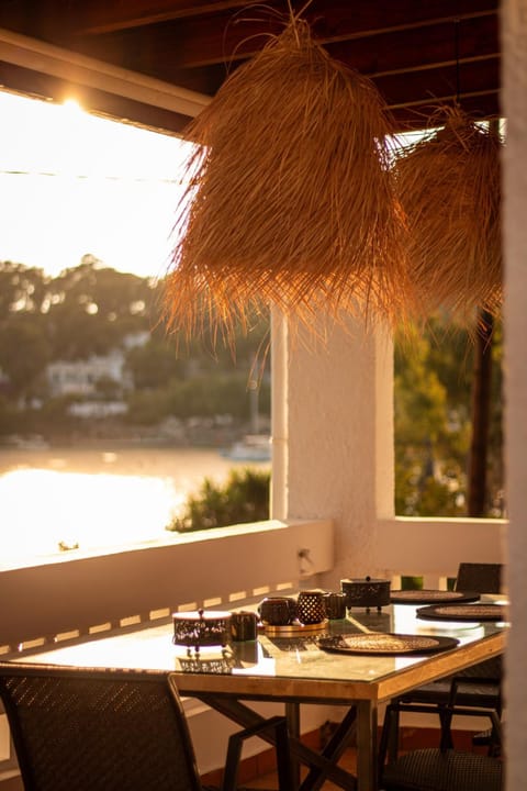 Balcony/Terrace, Dining area