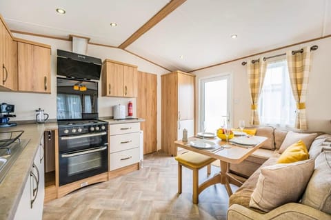 Your Ultimate Holiday Rental at Pevensey Bay 35 Woodland Walk Chalet in Eastbourne