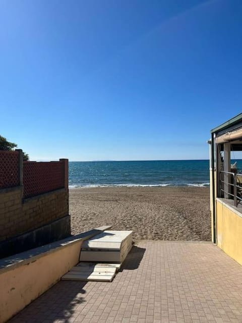 Cav 1 Holiday beach House in San Vincenzo