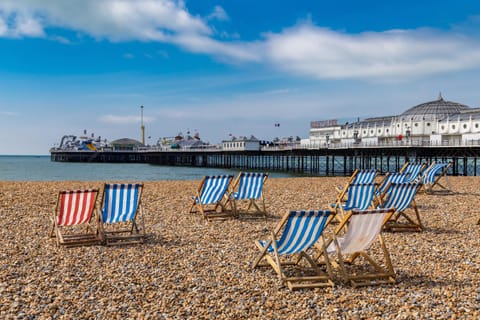 Nearby landmark, Natural landscape, Beach, Evening entertainment, Sea view, sunbed