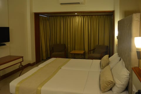 Hotel Shree Panchratna Pune Hotel in Pune