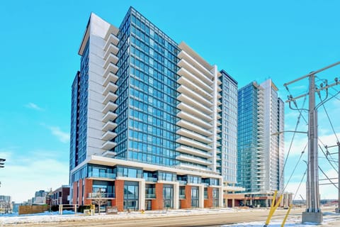 Luxurious 1BR Condo - Stunning City Views Apartment in Waterloo