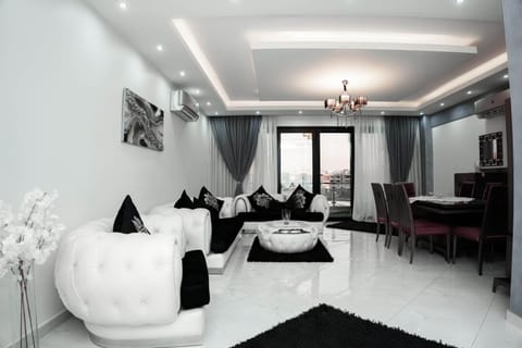 Amazing penthouse apartment شقة فاخرة Condo in New Cairo City