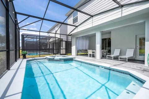Gorgeous 6Bd w Pool Game Room at Windsor Island 4450 Moradia in Four Corners