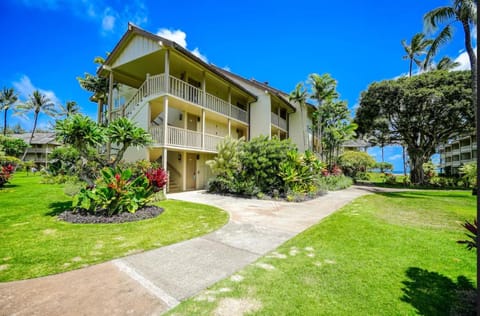 Condos in Islander on the Beach Apartamento in Waipouli Beach