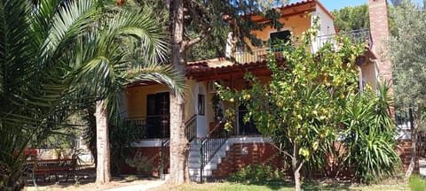 Entire cottage near the beach in Nimporio, Euboea House in Euboea