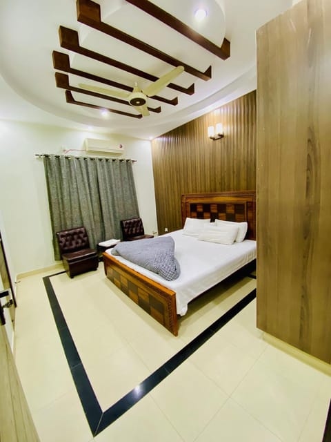 Moon light guesthouse Bed and Breakfast in Islamabad