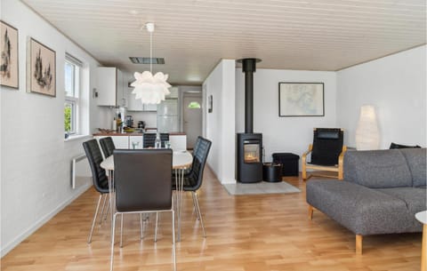 Beautiful Home In Karrebksminde With Kitchen Casa in Næstved