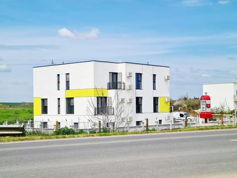 Property building, Neighbourhood, Street view, Location