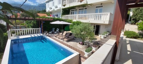 Garden, Balcony/Terrace, Swimming pool