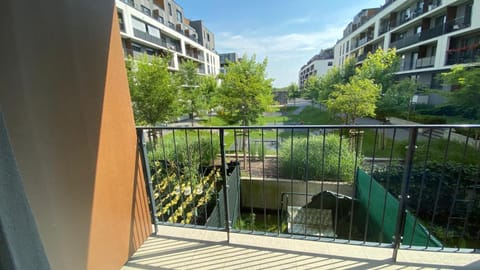 Natural landscape, View (from property/room), Balcony/Terrace