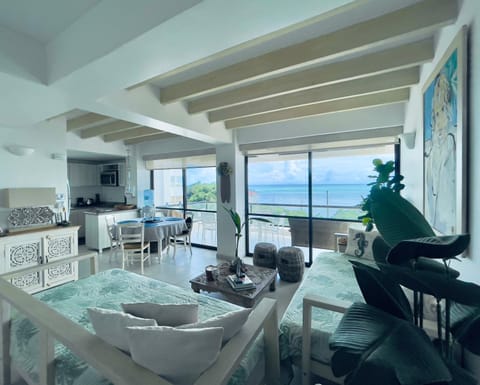 Kitchen or kitchenette, Living room, Dining area, Sea view