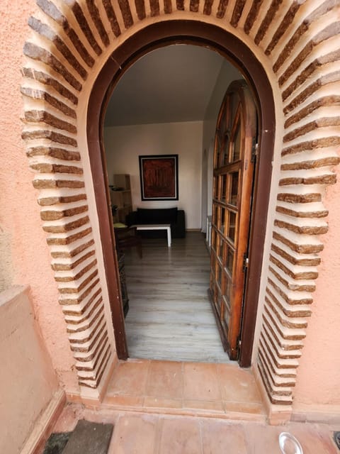 Suite dans la palmeraie refaite à neuf grande Terrasse Dar Dmana Apartamento in Marrakesh