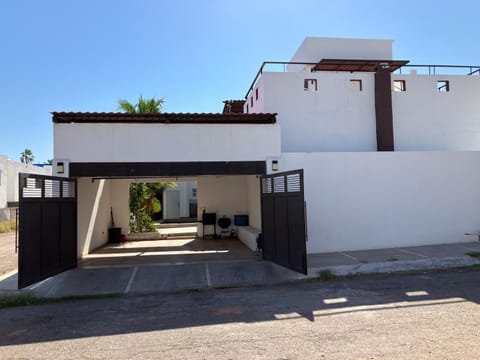 Alberca privada y futbolito incluido Maison in San Carlos Guaymas