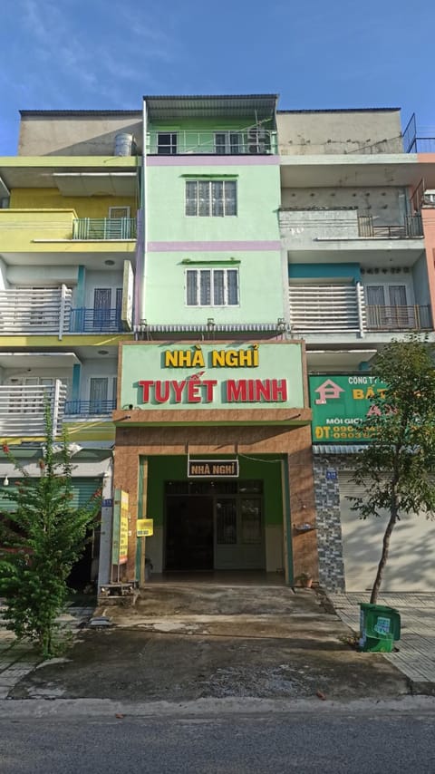 Nhà Nghỉ Tuyết Minh Hotel in Ho Chi Minh City