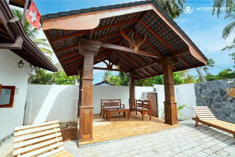 Mother’s Nest Villa with Pool Chalet in Galle