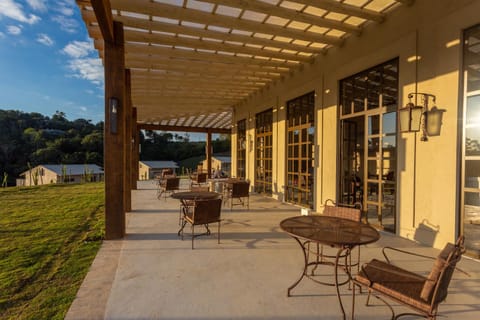 Property building, Balcony/Terrace