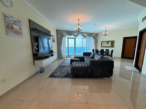 TV and multimedia, Living room, Dining area, Evening entertainment, Sea view