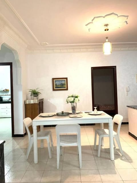 Appartement idéal Branes, calme et super propre Condominio in Tangier