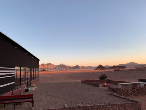 Desert dream march Luxury tent in South District