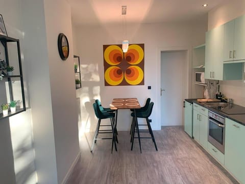 Dining area, minibar, oven, pet friendly, kitchen