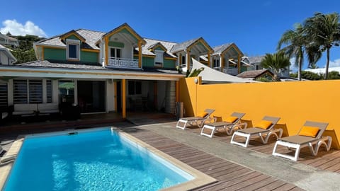 Villa NATICA, Piscine Privée, 150m plage d’Orient-Bay Villa in Saint Martin
