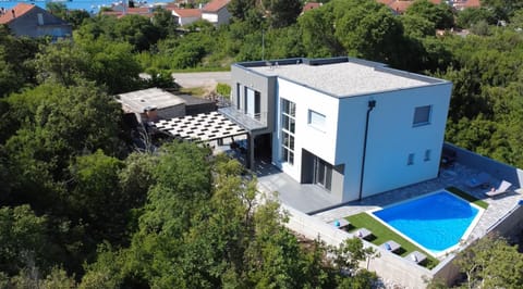 Property building, Balcony/Terrace