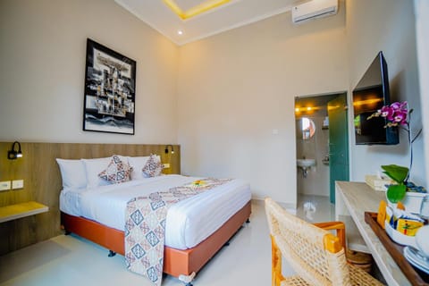 Bed, Photo of the whole room, Bedroom, air conditioner