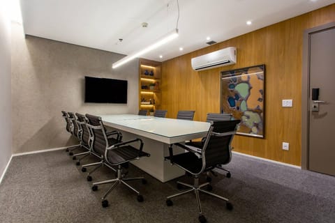 Meeting/conference room