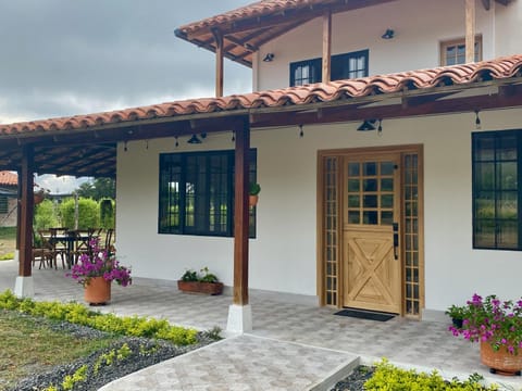 Beautiful Private Villa, Views in Every Direction Villa in Valle del Cauca