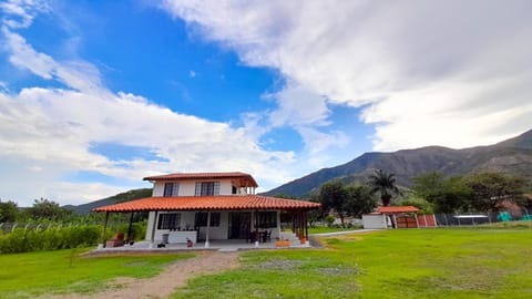 Beautiful Private Villa, Views in Every Direction Villa in Valle del Cauca