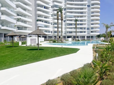 Global Properties, Bonito apartamento con terraza en Gran Canet Appartamento in Port de Sagunt