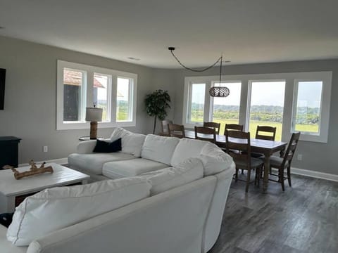 Holden Beach House Second Row with surround views! Haus in Holden Beach
