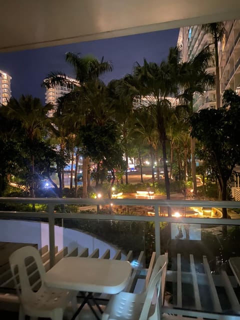 Azure Beachview/Beachfront 1br Apartment in Pasay