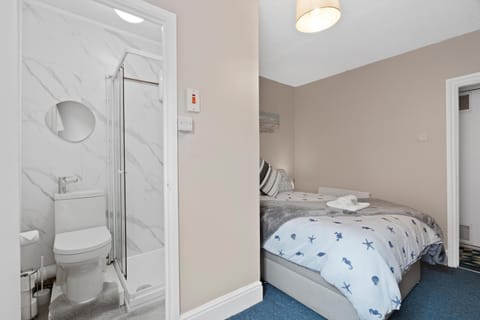 1 bed, close to Train Station & Common Park, sleeps 3 Apartment in Southampton