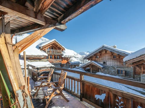 Chalet aux pieds des pistes avec spa, sauna et parking - FR-1-645-43 Chalet in Huez