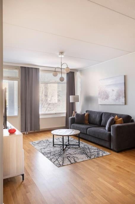 Relaxing apartment by sea + Sauna + free Parking Appartamento in Helsinki