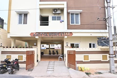 Aditya Home Stay Tirupathi Eigentumswohnung in Tirupati