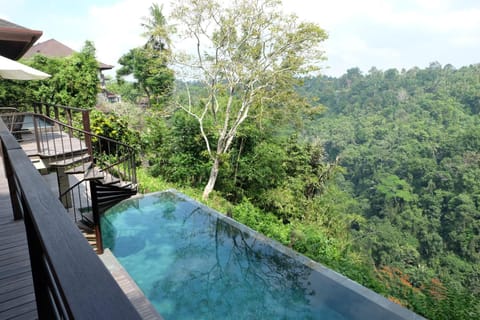 Hot Spring Bath, Swimming pool