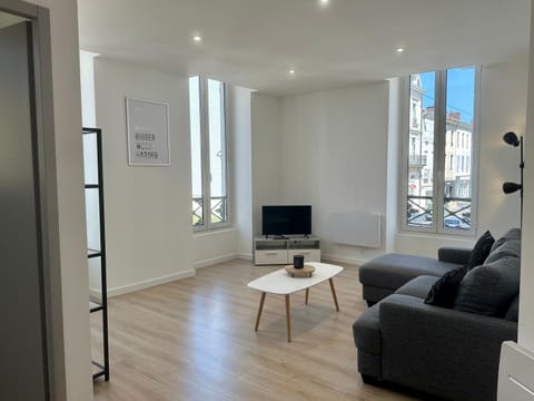 L'AUTHENTIQUE - Moderne - Central Appartement in Mont-de-Marsan