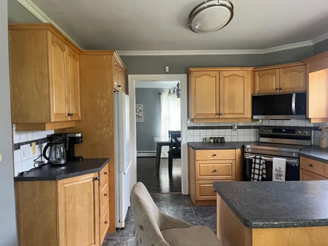 Kitchen or kitchenette, dishwasher, minibar, pet friendly, stove