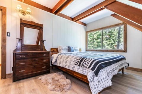 Brand New 3BDR Cabin 4 Min to Ski Resort and Beach Maison in Homewood