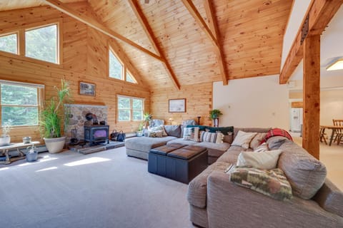 Cabin Sanctuary in the White Mountain Natl Forest Casa in Thornton