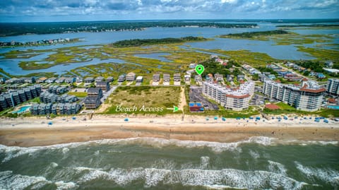 1973 New River Inlet Rd House in North Topsail Beach