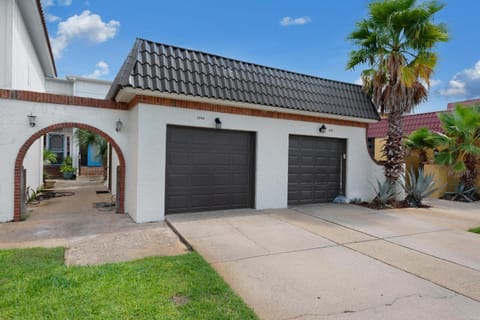 Turtle Hideaway House in Pensacola Beach