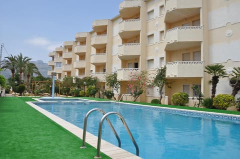 Facade/entrance, Swimming pool, Swimming pool